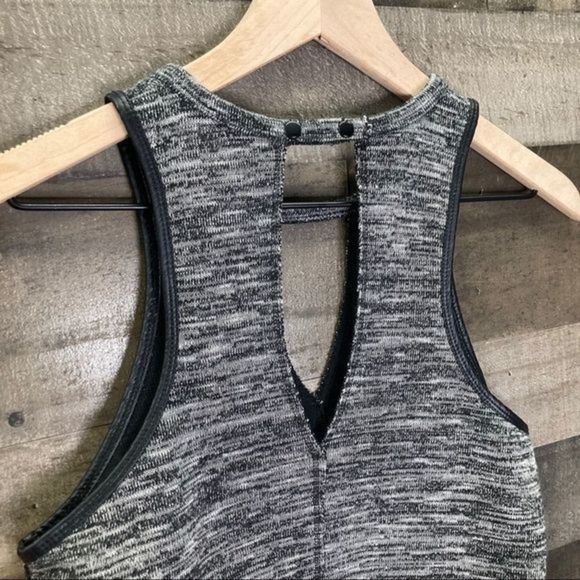 Pixley Stitch Fix Keyhole High Low Tank - Picture 8 of 8